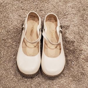 Mary Jane/Ballerina style shoes